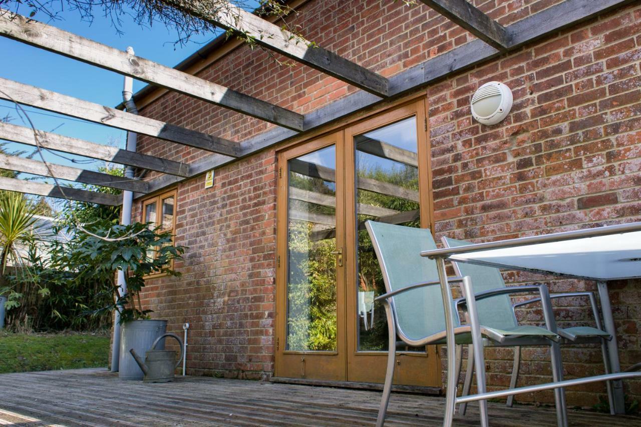 Villa Ralph'S Barn Newport  Exterior foto